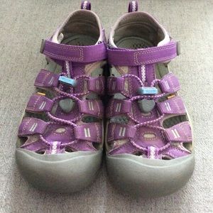 Keen girls water sandal